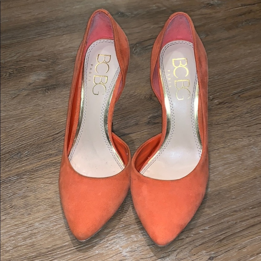 BCBG PUMPS barely worn